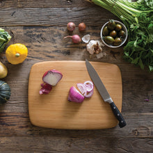 画像をギャラリービューアに読み込む, Kitchen Basics, Classic Cutting & Serving Board. Medium