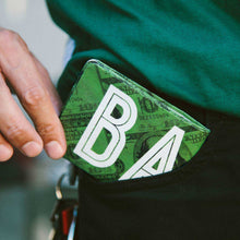 画像をギャラリービューアに読み込む, Slim Wallet-SOL011BAN