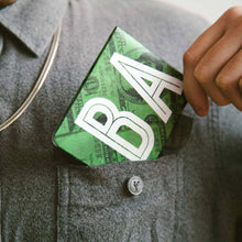 画像をギャラリービューアに読み込む, Slim Wallet-SOL011BAN